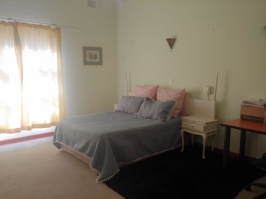 2 Bedroom Property for Sale in Beachfront KwaZulu-Natal