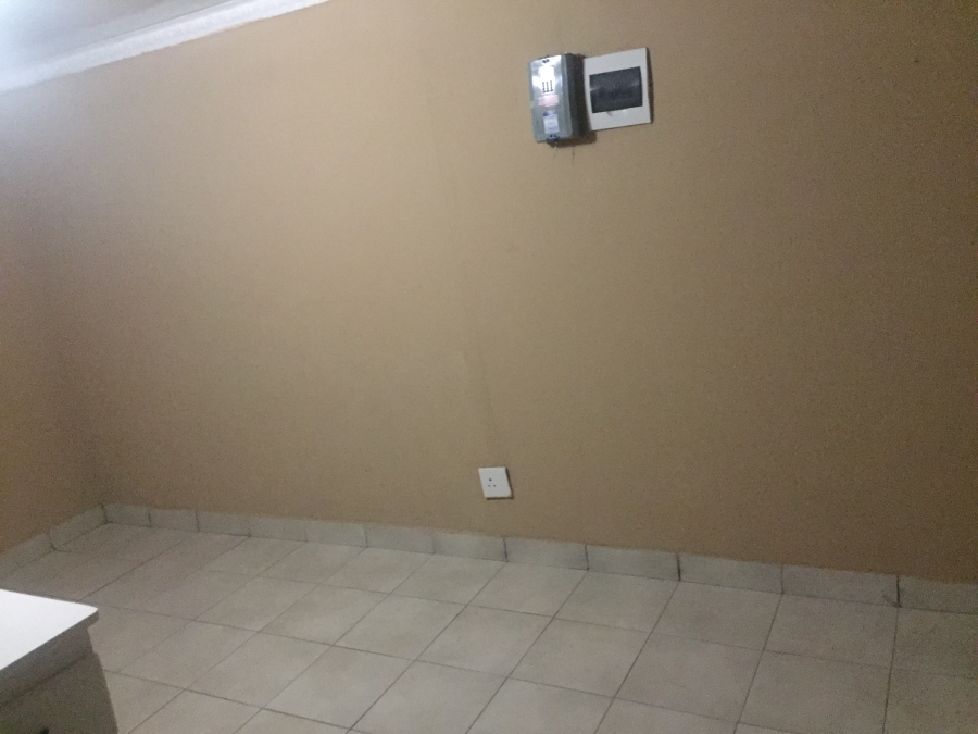 Room for rent in New Germany KwaZulu-Natal. Listed by PropertyCentral