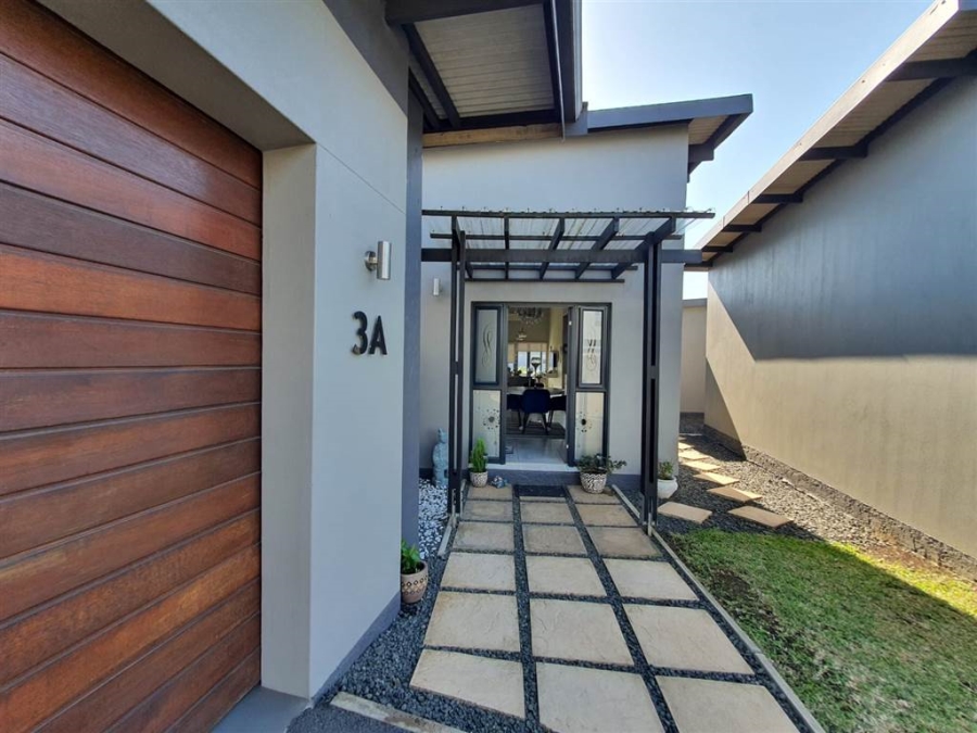 3 Bedroom Property for Sale in Palm Lakes Estate KwaZulu-Natal