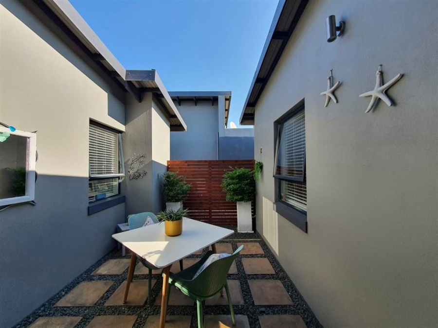 3 Bedroom Property for Sale in Palm Lakes Estate KwaZulu-Natal