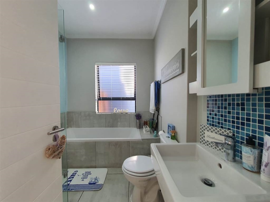 3 Bedroom Property for Sale in Palm Lakes Estate KwaZulu-Natal