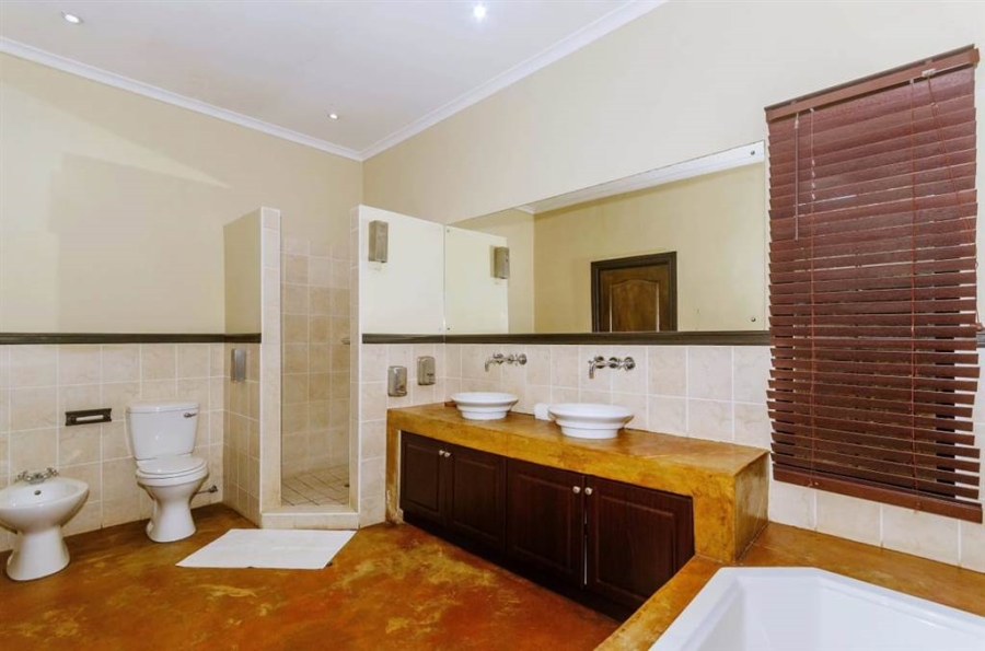 10 Bedroom Property for Sale in La Lucia KwaZulu-Natal