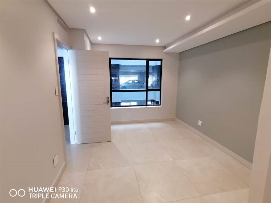 2 Bedroom Property for Sale in Umhlanga Rocks KwaZulu-Natal