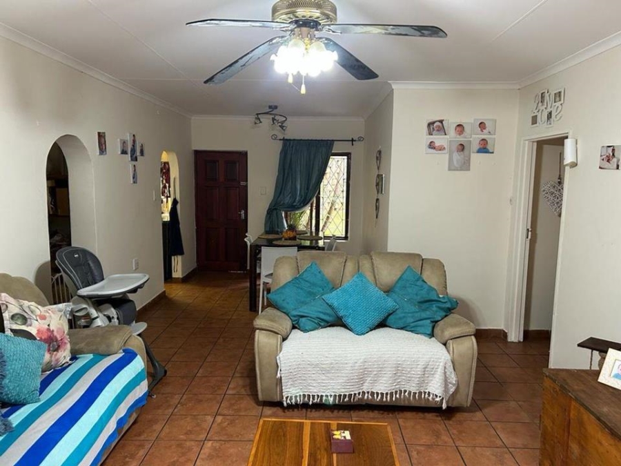 3 Bedroom Property for Sale in Lester Park KwaZulu-Natal