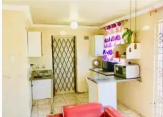 2 Bedroom Property for Sale in Woodhaven KwaZulu-Natal