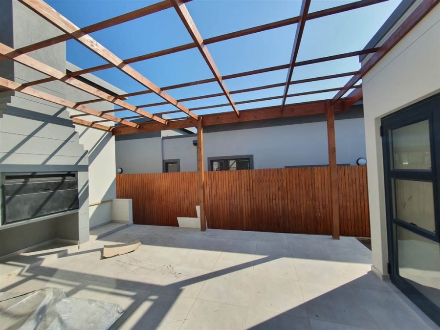 3 Bedroom Property for Sale in Palm Lakes Estate KwaZulu-Natal