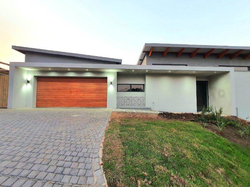 4 Bedroom Property for Sale in Palm Lakes Estate KwaZulu-Natal