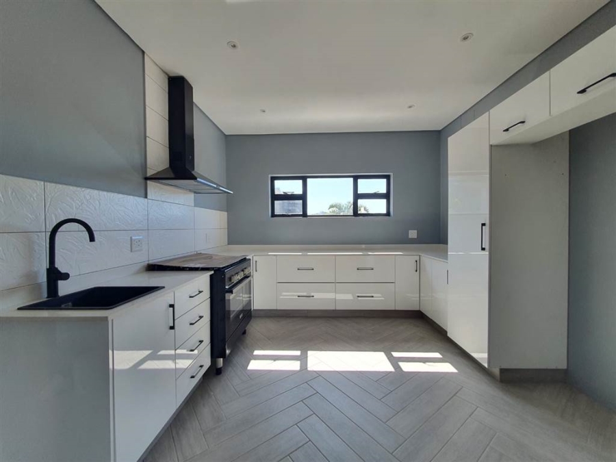 4 Bedroom Property for Sale in Palm Lakes Estate KwaZulu-Natal