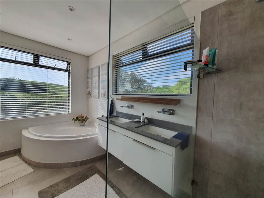 3 Bedroom Property for Sale in Palm Lakes Estate KwaZulu-Natal