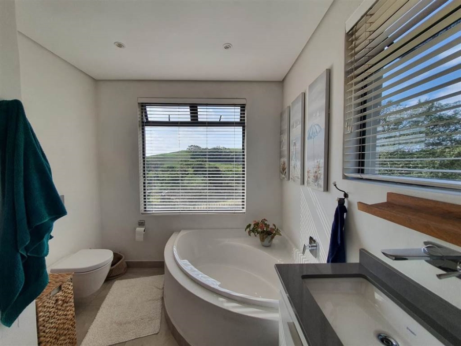 3 Bedroom Property for Sale in Palm Lakes Estate KwaZulu-Natal