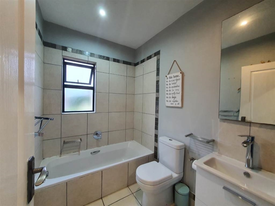 3 Bedroom Property for Sale in Palm Lakes Estate KwaZulu-Natal