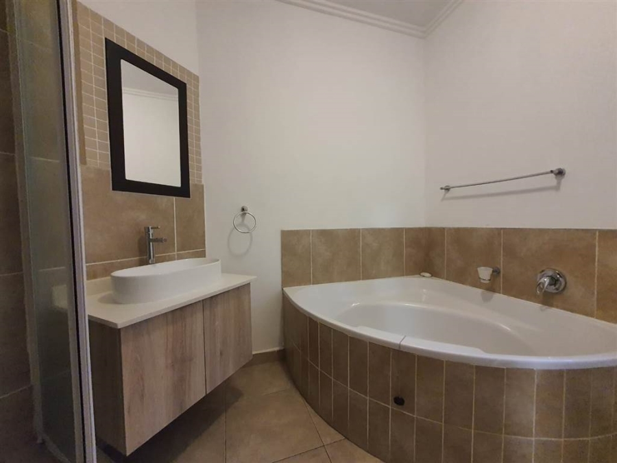 3 Bedroom Property for Sale in Palm Lakes Estate KwaZulu-Natal