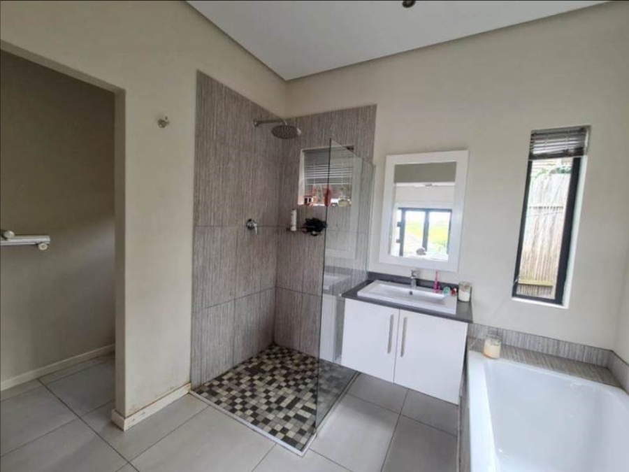 3 Bedroom Property for Sale in Palm Lakes Estate KwaZulu-Natal