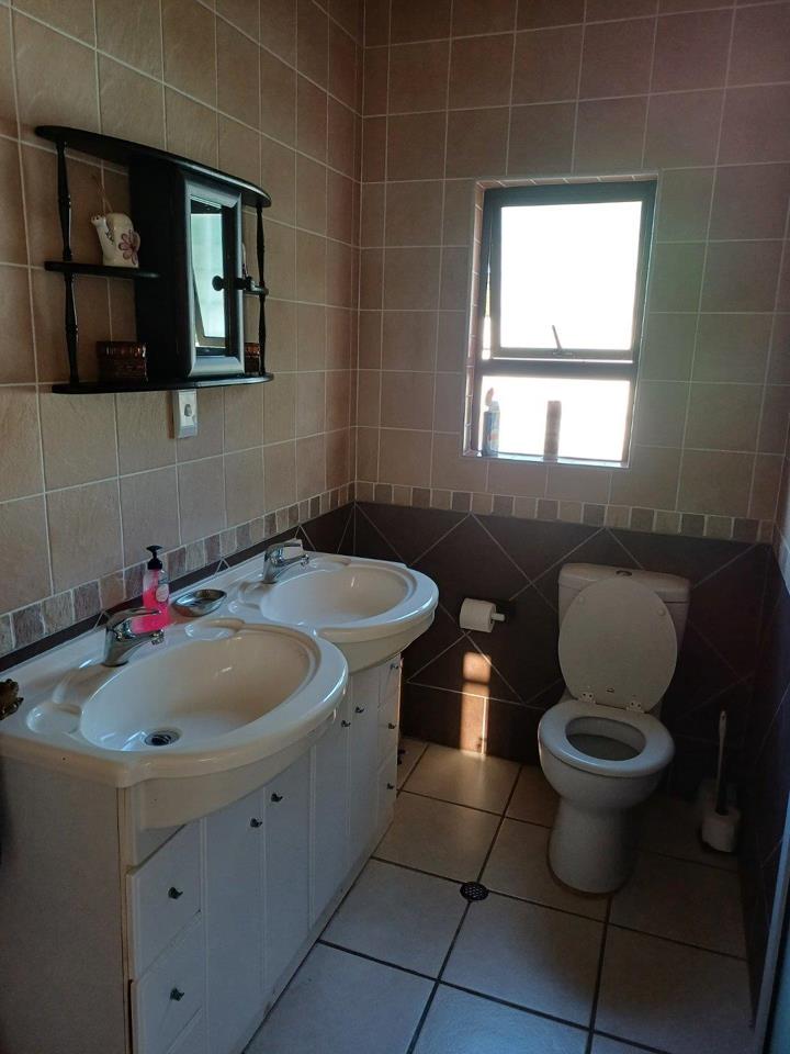 9 Bedroom Property for Sale in Three Hills KwaZulu-Natal