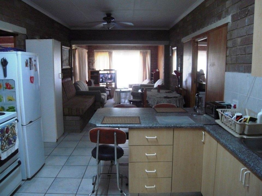4 Bedroom Property for Sale in Port Edward KwaZulu-Natal