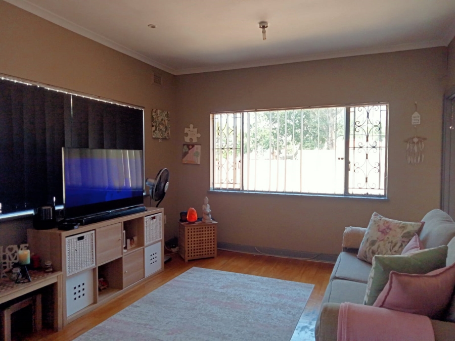 Room for rent in Woodlands KwaZulu-Natal. Listed by PropertyCentral