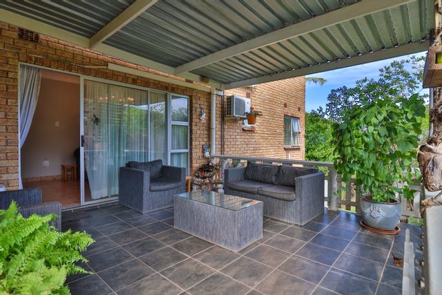 3 Bedroom Property for Sale in Amanzimtoti KwaZulu-Natal