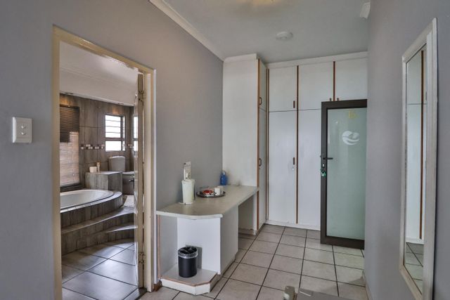 17 Bedroom Property for Sale in Amanzimtoti KwaZulu-Natal