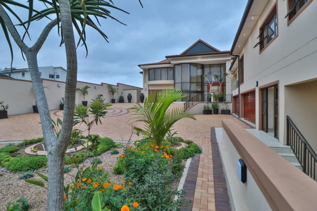 4 Bedroom Property for Sale in Amanzimtoti KwaZulu-Natal