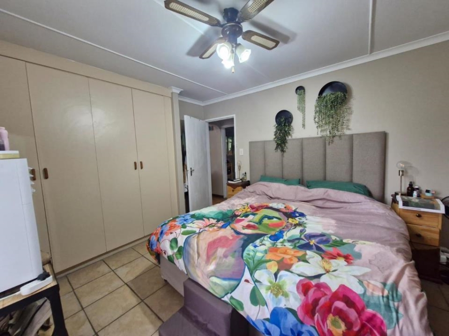 2 Bedroom Property for Sale in Crestview KwaZulu-Natal