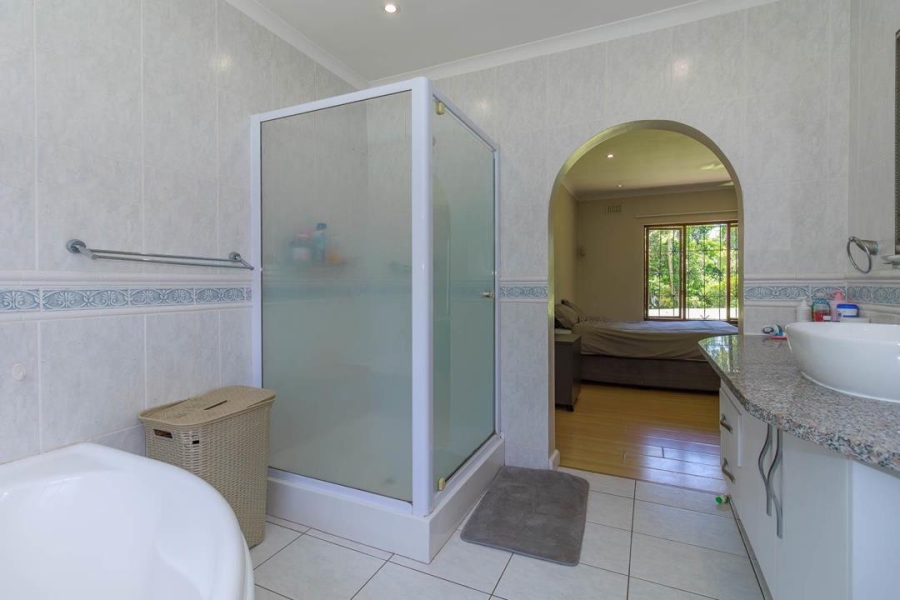 5 Bedroom Property for Sale in Chiltern Hills KwaZulu-Natal