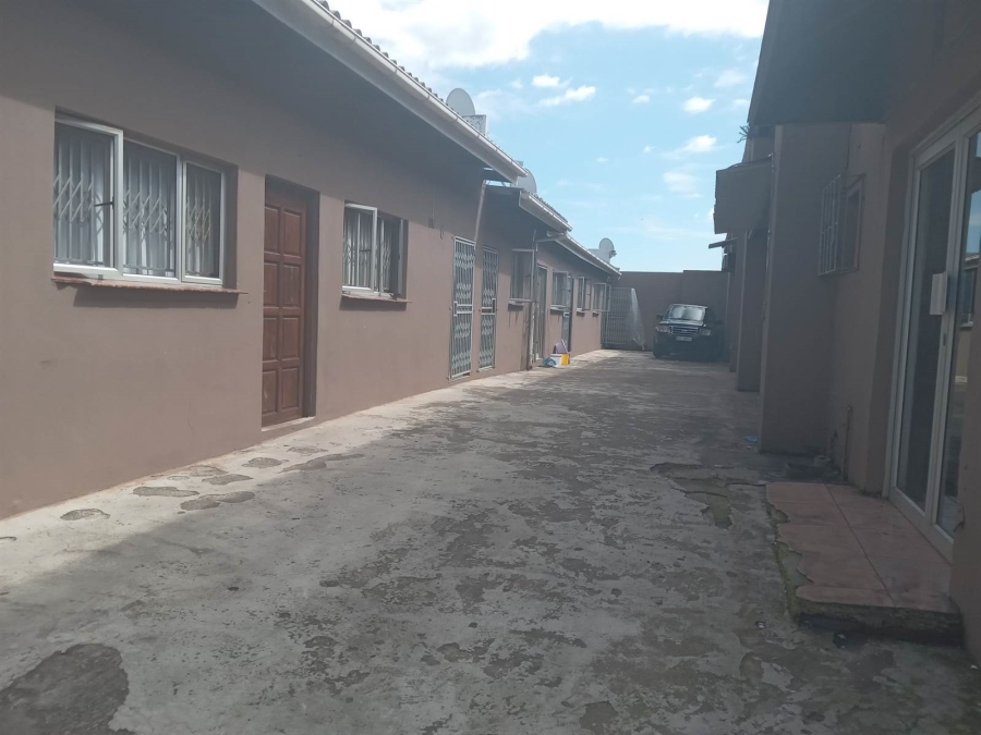 35 Bedroom Property for Sale in Umlazi KwaZulu-Natal