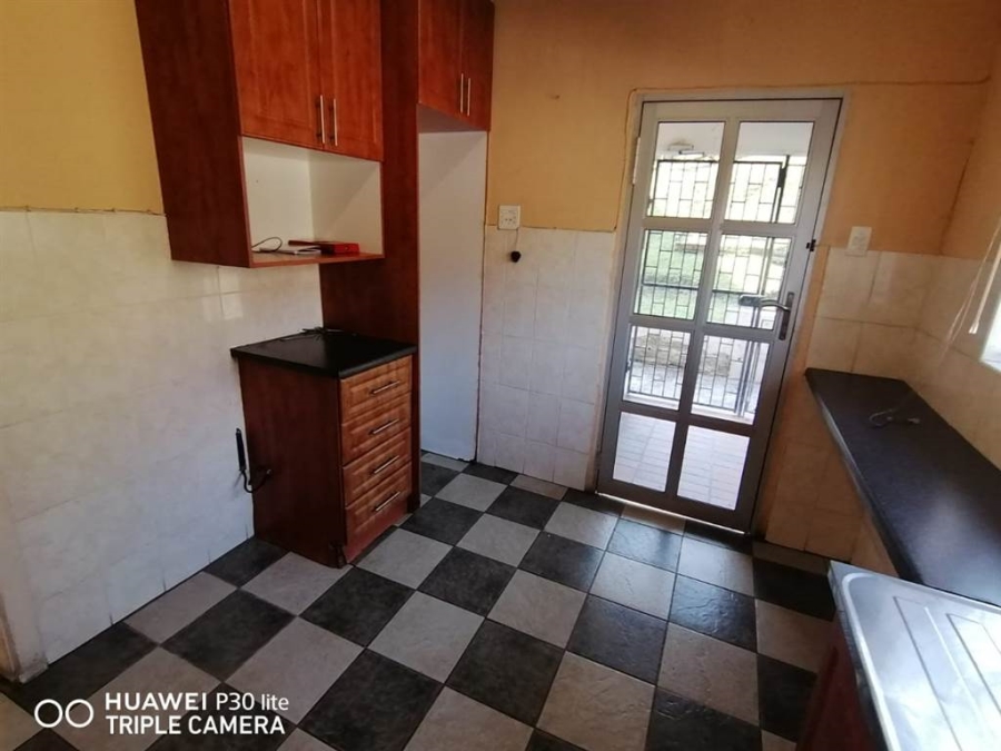 4 Bedroom Property for Sale in Kenville KwaZulu-Natal