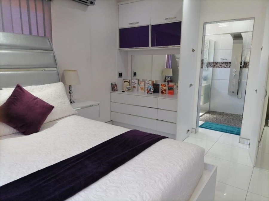 3 Bedroom Property for Sale in Brindhaven KwaZulu-Natal