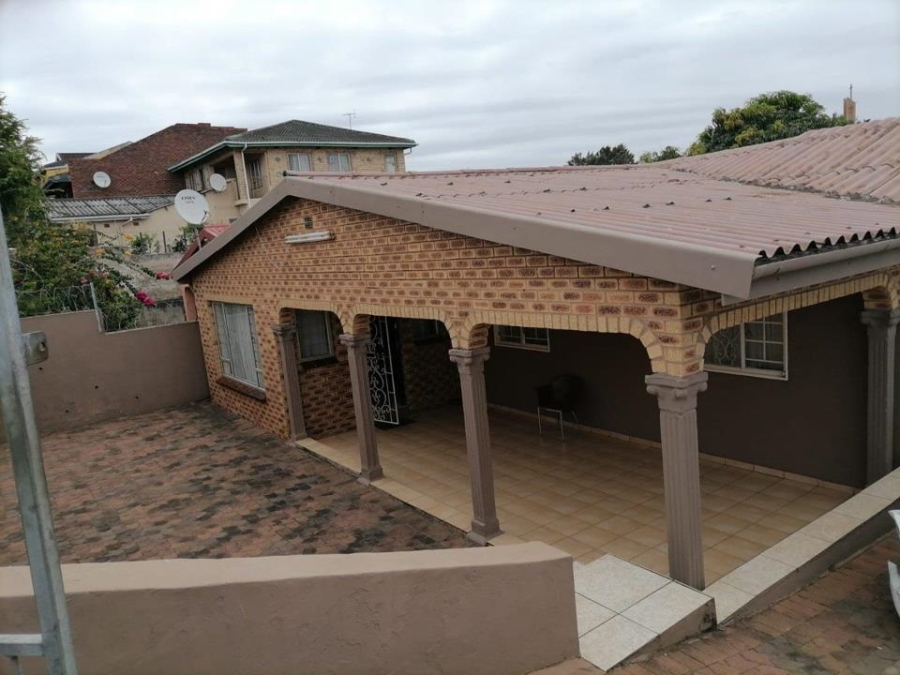 4 Bedroom Property for Sale in Grove End KwaZulu-Natal