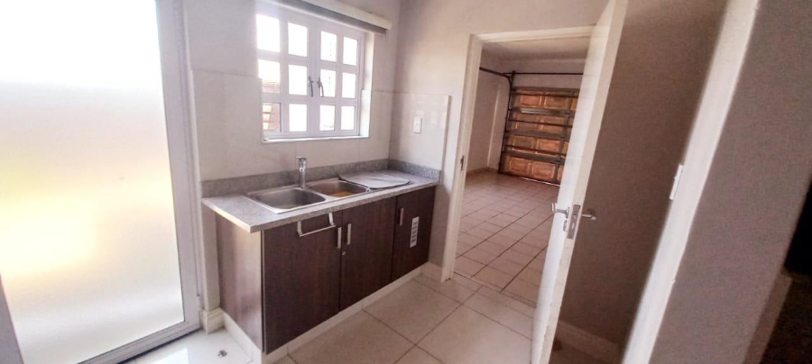 To Let 3 Bedroom Property for Rent in Mount Edgecombe KwaZulu-Natal