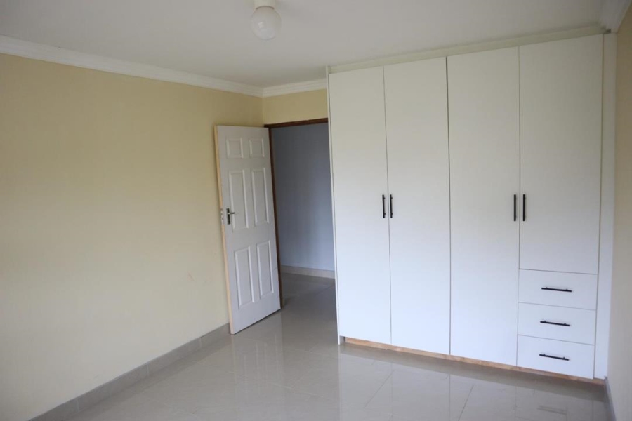 5 Bedroom Property for Sale in Crestholme KwaZulu-Natal