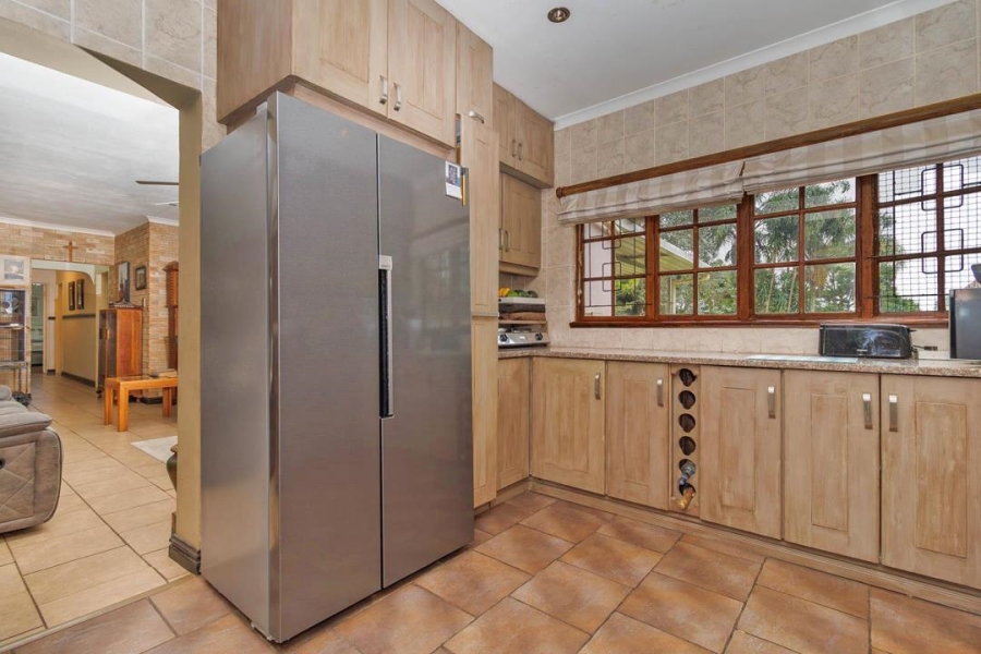 7 Bedroom Property for Sale in Forest Hills KwaZulu-Natal