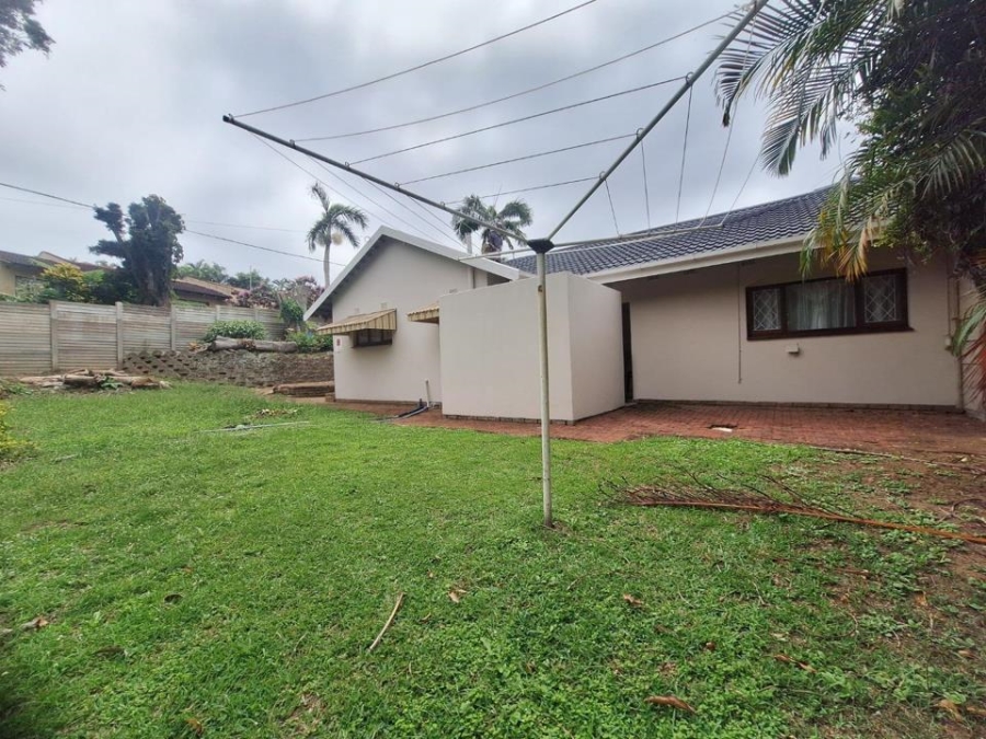 5 Bedroom Property for Sale in Uvongo KwaZulu-Natal