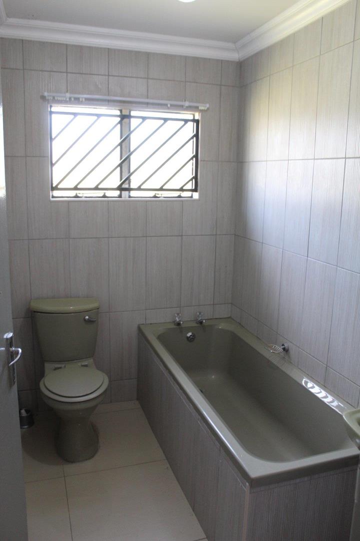 3 Bedroom Property for Sale in Colenso KwaZulu-Natal