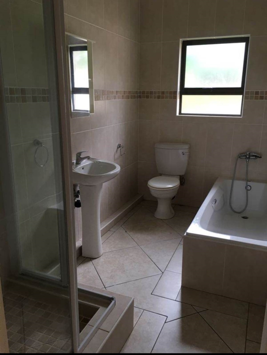 3 Bedroom Property for Sale in Westbrook KwaZulu-Natal