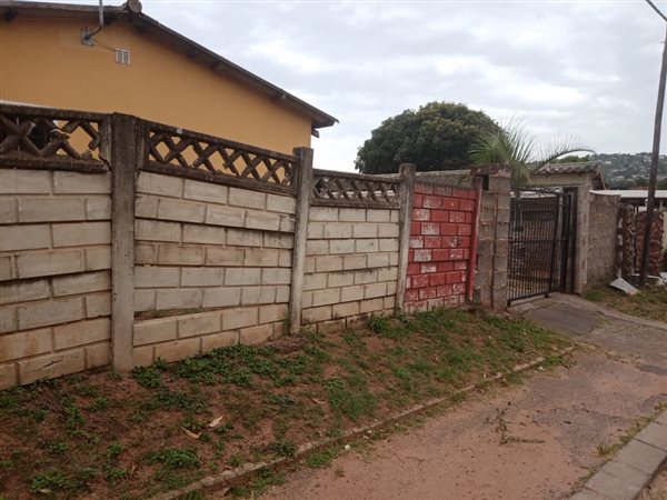 4 Bedroom Property for Sale in Pinetown KwaZulu-Natal