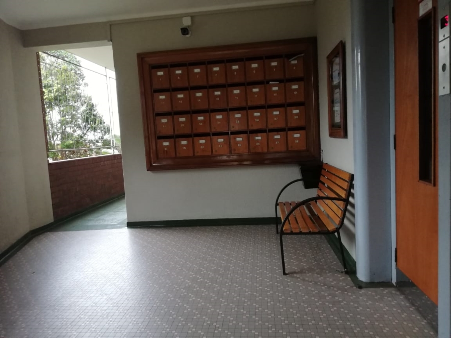 To Let 1 Bedroom Property for Rent in Glenwood KwaZulu-Natal