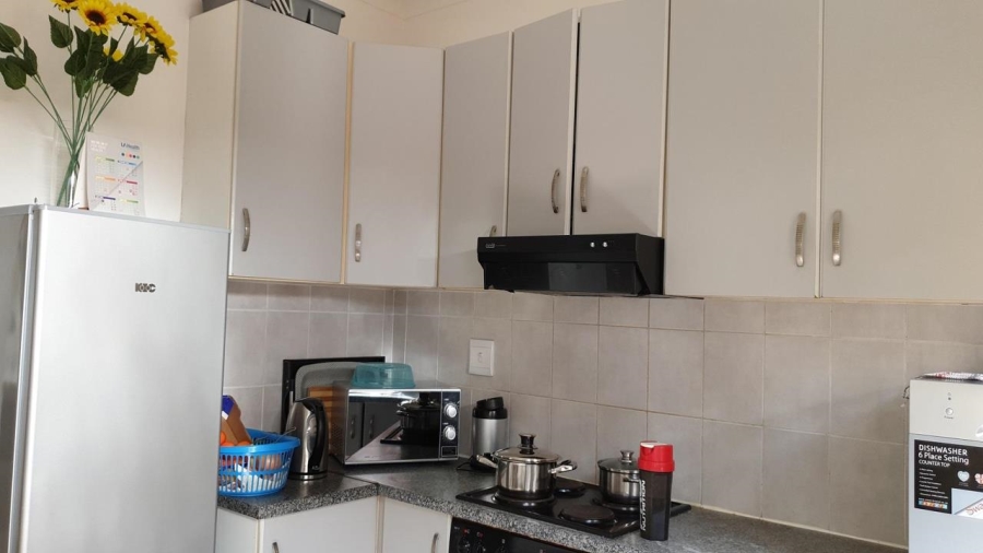 To Let 3 Bedroom Property for Rent in Sherwood KwaZulu-Natal