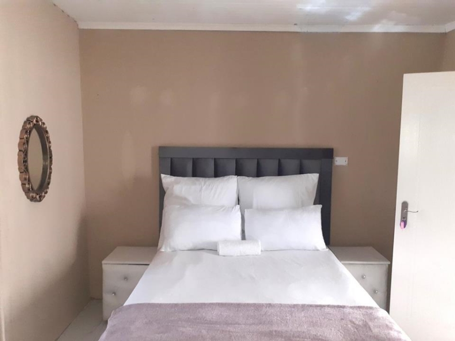 6 Bedroom Property for Sale in Astra Park KwaZulu-Natal