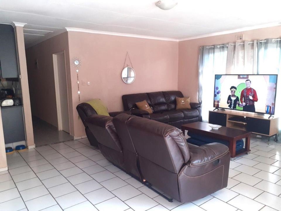 3 Bedroom Property for Sale in Amanzimtoti KwaZulu-Natal