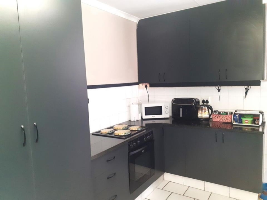 3 Bedroom Property for Sale in Amanzimtoti KwaZulu-Natal