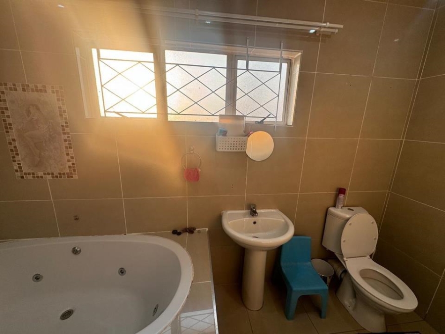 2 Bedroom Property for Sale in Southgate KwaZulu-Natal