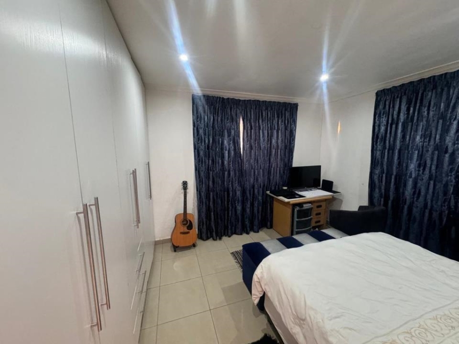 2 Bedroom Property for Sale in Southgate KwaZulu-Natal