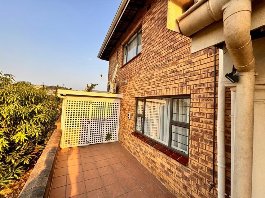 6 Bedroom Property for Sale in Centenary Park KwaZulu-Natal