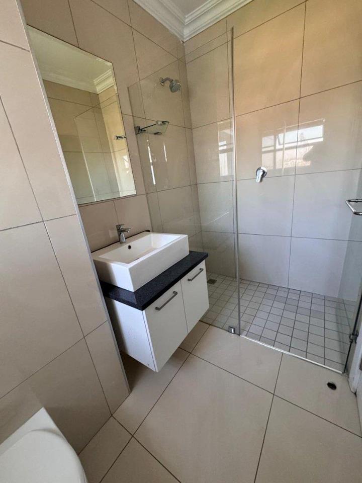 To Let 4 Bedroom Property for Rent in La Lucia Ridge KwaZulu-Natal