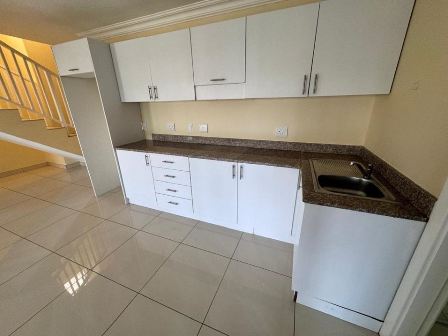 To Let 4 Bedroom Property for Rent in La Lucia Ridge KwaZulu-Natal