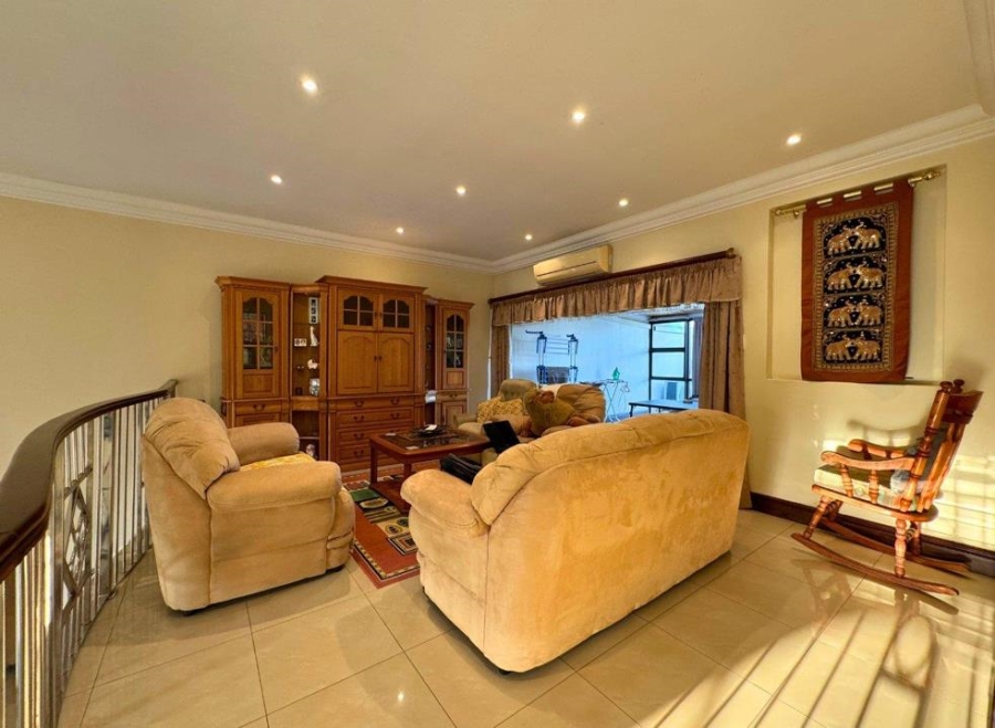 8 Bedroom Property for Sale in Izinga Estate KwaZulu-Natal