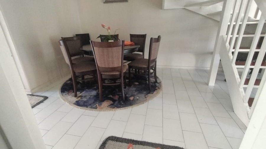 3 Bedroom Property for Sale in Essenwood KwaZulu-Natal