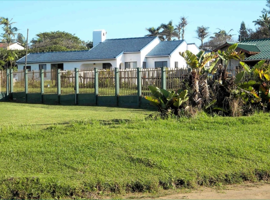 6 Bedroom Property for Sale in Port Edward KwaZulu-Natal