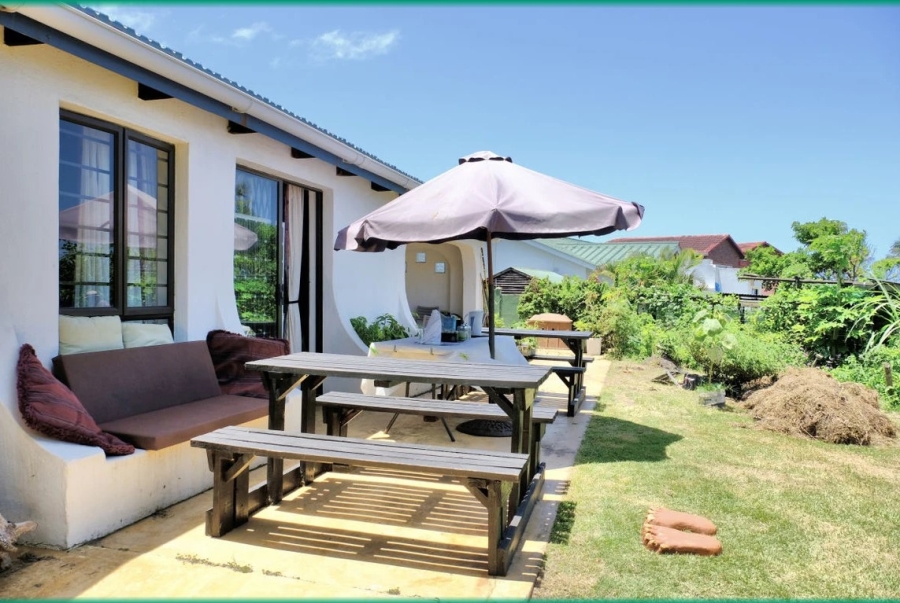 6 Bedroom Property for Sale in Port Edward KwaZulu-Natal